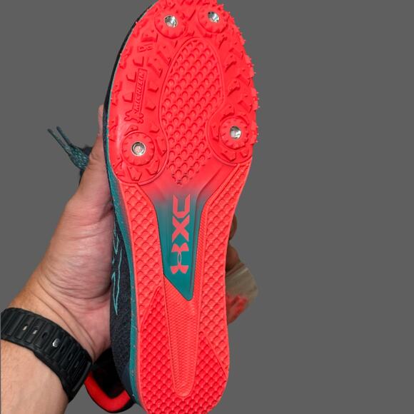 Under Armour Brigade XC Low Spiked Track Shoes Sz 8 NWOB 3022001-401 - Picture 6 of 9